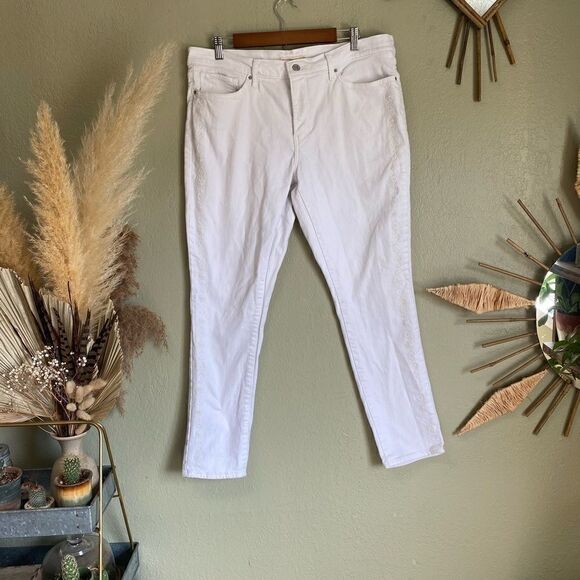 Levi's 311 Shaping Skinny White Embroidered Jeans - Picture 1 of 6
